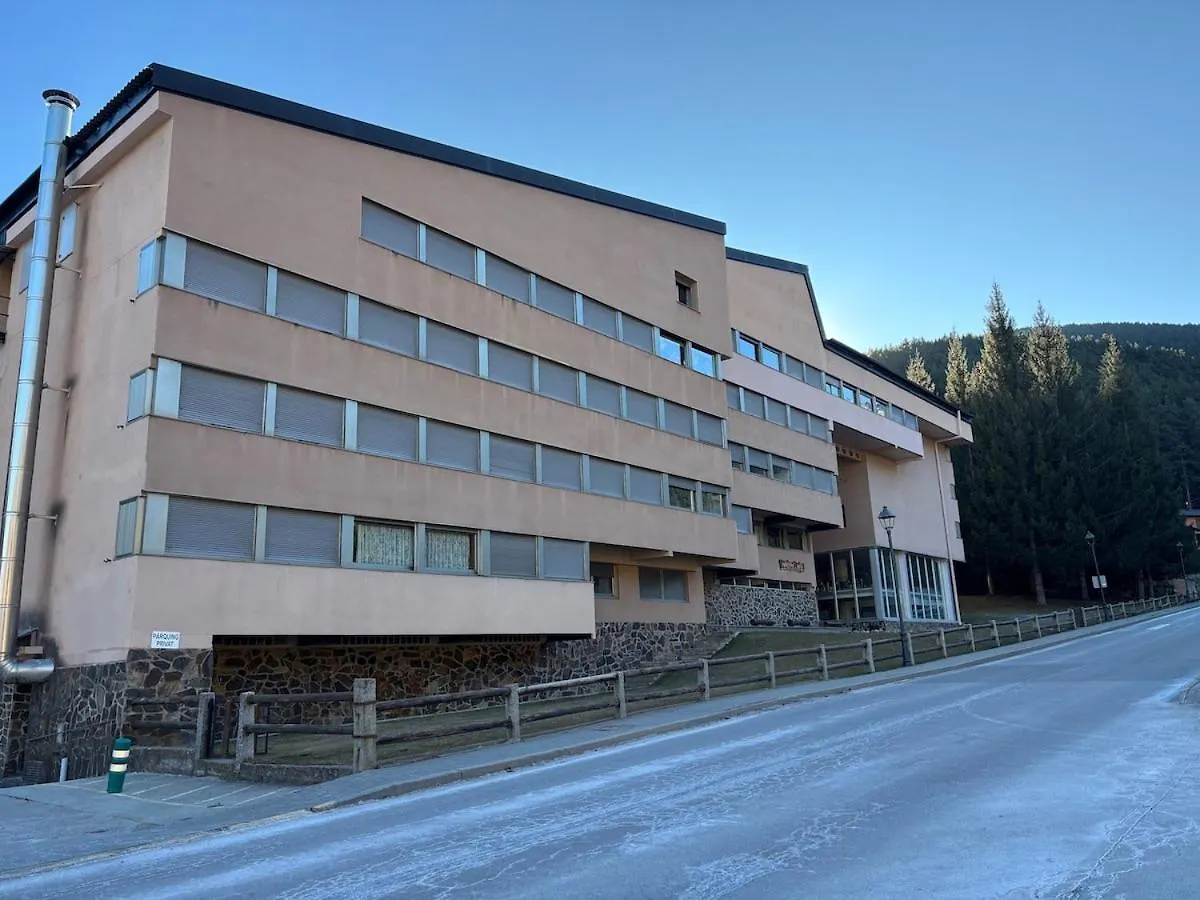 Luminoso Estudio En La Molina-Alp לה מולינה